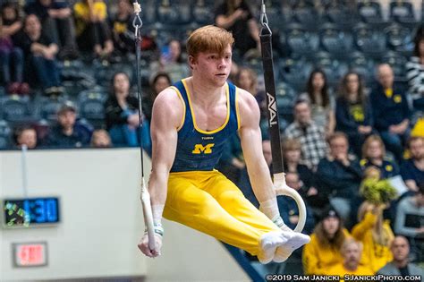 Still Rings Um Men S Gymnastics Vs Uic 3 30 19 Sjanickiphoto