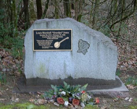 113 best images about Famous graves on Pinterest | Country music ...