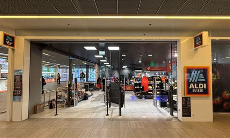 aldi roosevelt and central 9