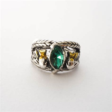 The Ring of Barahir (Aragorn's Ring) - Props and Collectibles