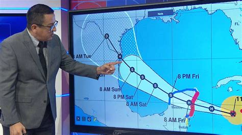 Quintana Roo en Alerta Naranja por Entrada del Huracán Beryl N