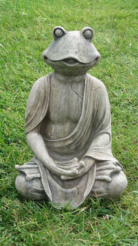 Meditating Frog - Country Garden Concrete