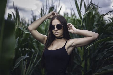 Wallpaper Sunlight Portrait Women With Glasses Grass Photography