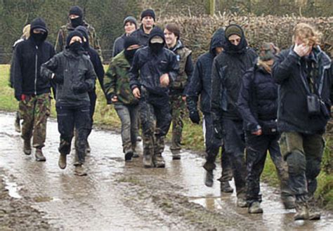 Police to make hunt sabs remove masks - Horse & Hound