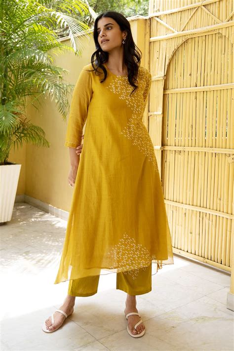 Buy Vaayu Yellow Cotton Muslin Printed Kurta And Pant Set Online Aza