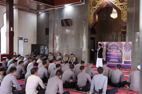 Pembina Pesantren Al Ikhlas Berhasil Memikat Jamaah Bone