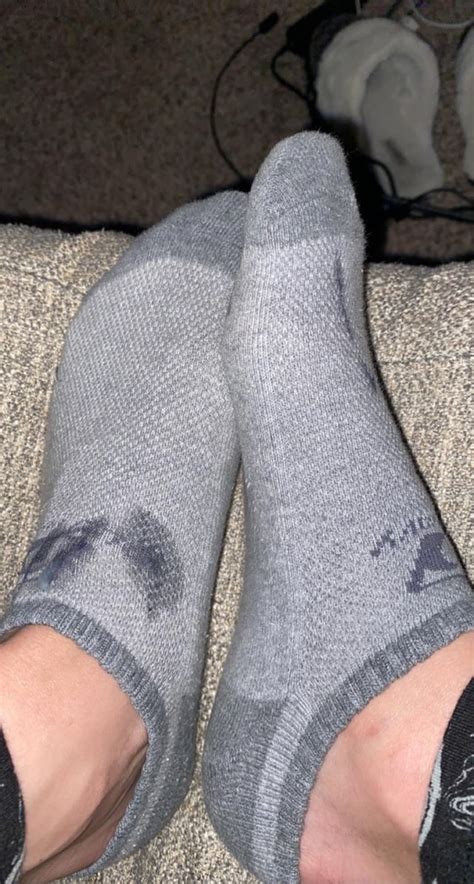 Just Drained Daddy In The Old School Old Navy Sock 🧦🍆💦 [female] R