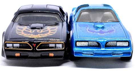 HOT BIRDのレビュー初期ホットウィールの1977 Pontiac FirebirdがSince 68シリーズから L2843 Hot Wheels 情報まとめ ホット