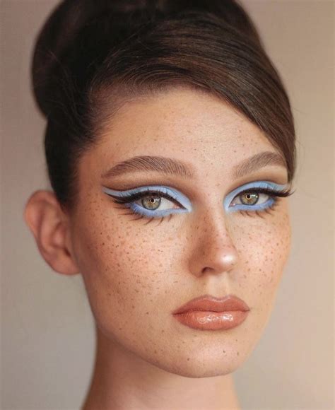 The Most Popular Makeup Trends Throughout History That You Can Wear