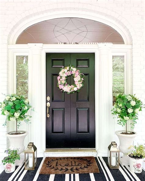 35 Modern Farmhouse Front Door Ideas For Astounding Entrances