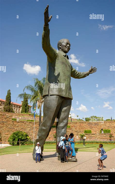 Mandela Statue by The Union Buildings on Meintjieskop, Pretoria, City ...