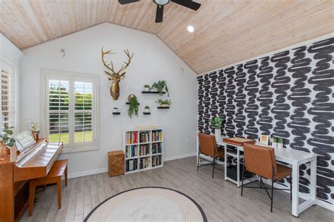 Sold Scottsdale Modern Farmhouse | 8043 E Clarendon Ave