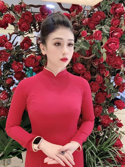 Pin By Pemburu Gadis Supergirl On Aodai Red Gurlz Ao Dai Fashion