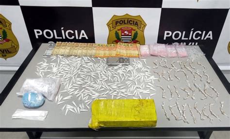 Pol Cia Civil Prende Homem Em Mococa Mais De Pinos Coca Na