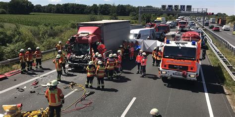 Stundenlange Vollsperrung Auf Der A2 Bei Braunschweig Okerwelle 104 6