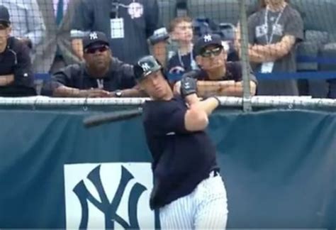 Aaron Judge robs Evan Longoria with insane diving catch (Video)