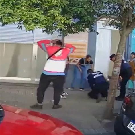 En bikini y sin maquillaje las nuevas fotos con las que sorprendió la chica del clima más