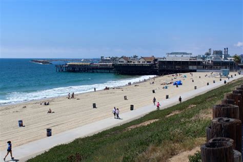 Redondo Beach Pier - Pier Fishing in California