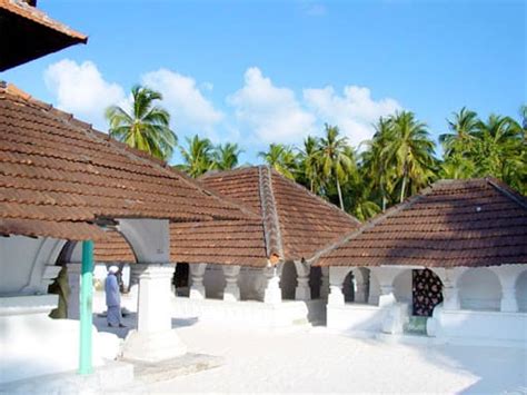 Lakshadweep Mosque: An Architectural Marvel in India's Smallest Union ...