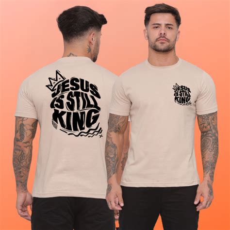 Camiseta Streetwear Jesus Still King Preta gospel oversize cristã skate