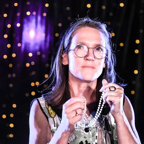 Tracy Crisp | Writer, Fringe Performer & Funeral Celebrant