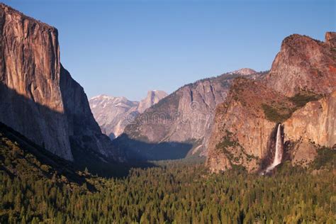 Yosemite Valley and Bridalveil Fall at Sunset Stock Photo - Image of mountains, ponderosa: 79476650