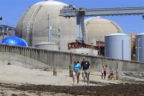 Closed San Onofre nuclear plant auctions machinery