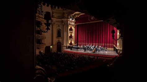 Archi Percussioni Dellorchestra Areniana E Il Virtuoso Del Violino