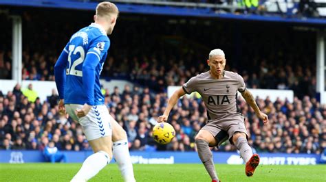 Tottenham x Everton onde assistir escalações e palpite