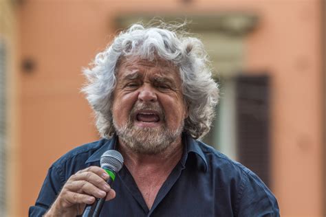 Beppe Grillo Fonda La Sua Religione Ecco La Chiesa Dell Altrove