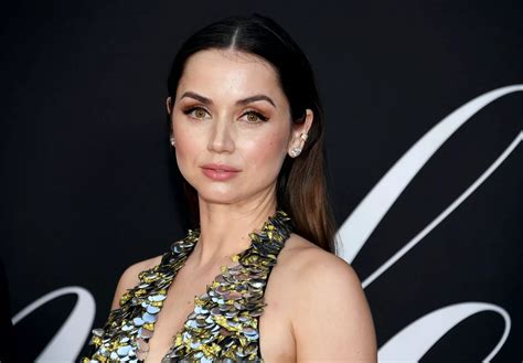 Ana De Armas Concerned Her Nude Scenes From Netflixs Marilyn Monroe Biopic Blond Will Go Viral