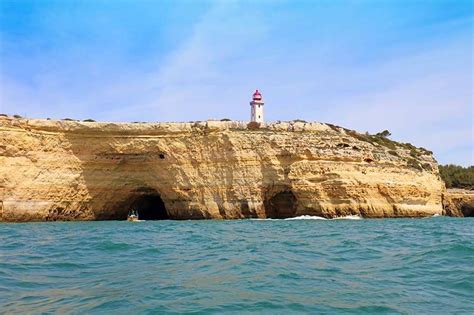 Farol De Alfanzina Alfanzina Lighthouse Near Cabo Carvoeiro In