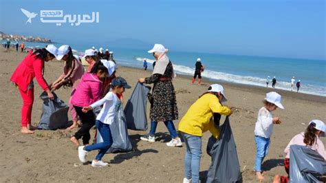 مبادرات تطوعية لتنظيف شواطئ الجزائر قبل موسم الاصطياف