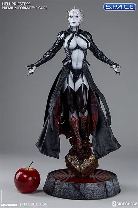 Hell Priestess Premium Format Figure Clive Barker