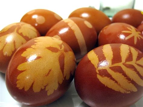 How to Colour Easter Eggs Naturally - SUSTAINABLEECHO