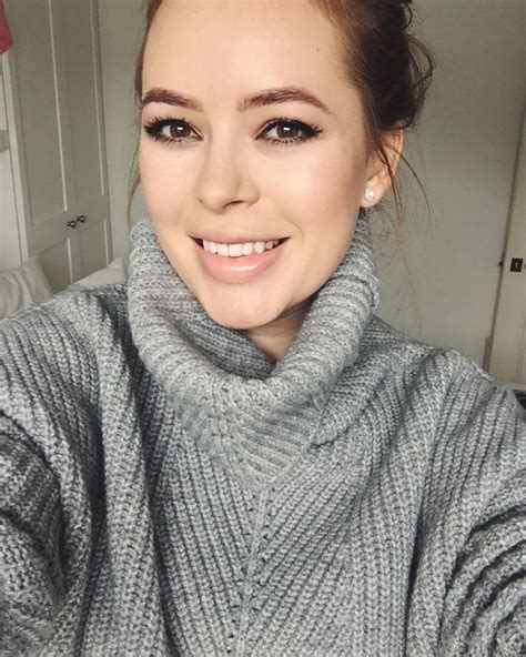 Tanya Burr On Instagram Feeling So Happy And Christmassy Today Is It