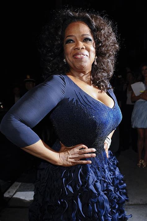 Oprah Winfrey Wearing Navy Silk-organza Photograph by Everett - Pixels