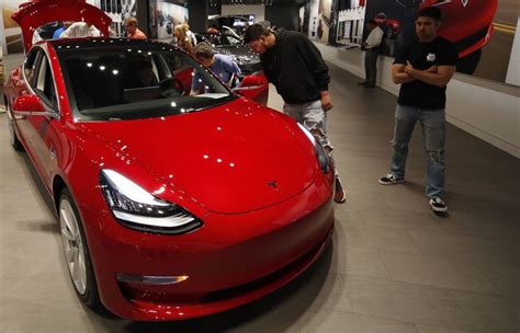 Tesla Model 3 Loses Coveted Consumer Reports Recommendation The