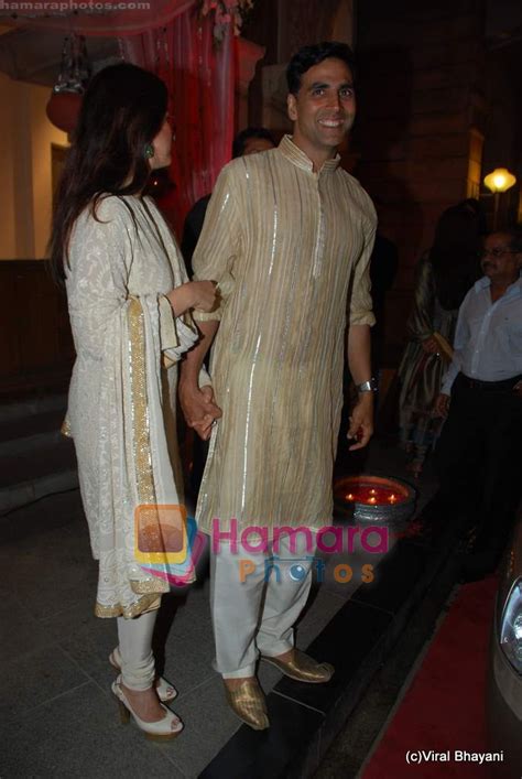 Akshay Kumar Twinkle Khanna At Dr Pk Aggarwal S Daughter S Wedding In