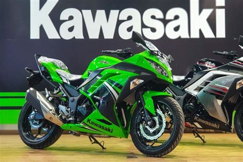 La Deportiva Kawasaki Ninja 400