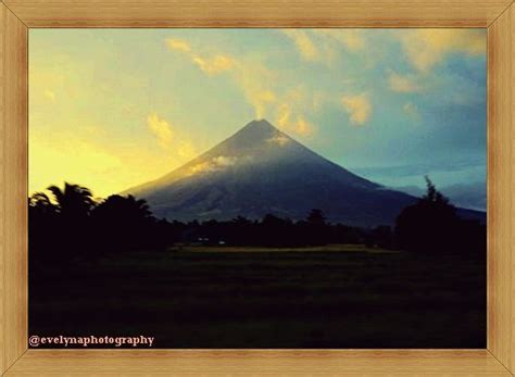 Mayon Volcano | Natural landmarks, Landmarks, Volcano