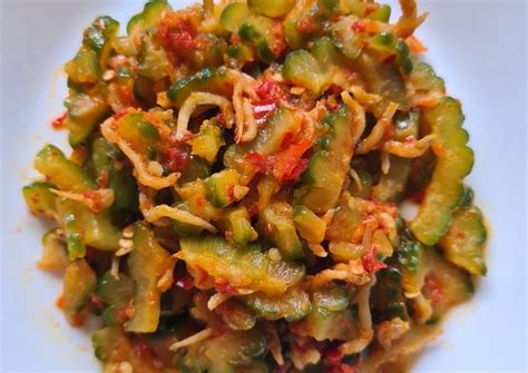 Stir Fry Bittergourd W Salted Fish Recipe By Ivy Tj Cookpad