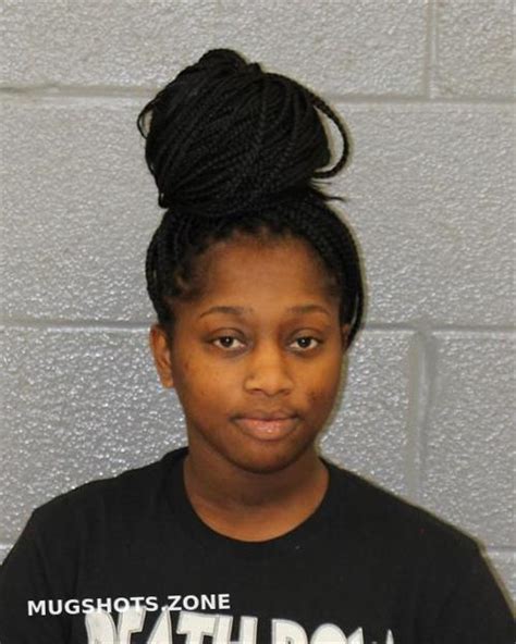 Beasley Shreene Julissa 12 22 2022 Mecklenburg County Mugshots Zone