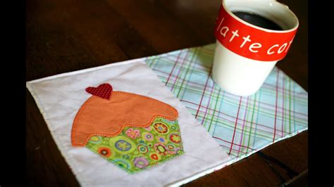 How To Make A Mug Rug Cupcake Applique Youtube