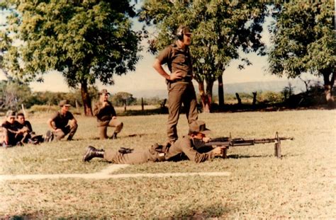 Entrenamiento Escuela de Policía Gabriel González Policía Nacional de