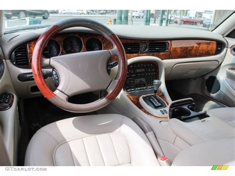 1998 Jaguar XJ XJ8 Interior Color Photos | GTCarLot.com