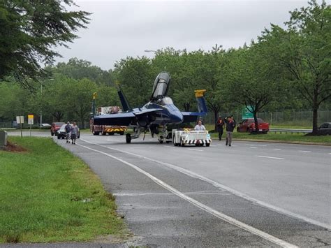 Blue Angel #7 Makes Final Flight to NAS Patuxent River, Will Be Placed ...