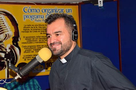 Minuto De Dios Radio Fm A Os D Ndole La Gloria A Jesucristo