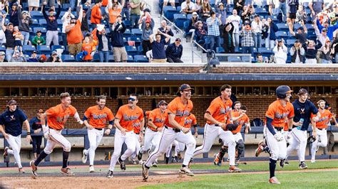 Virginia Baseball Rallies To Walk Off Wake Forest 11 10 Claims Top 10