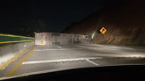 Volcadura De Tráiler Provocó El Cierre Parcial De La Autopista México Puebla Infobae